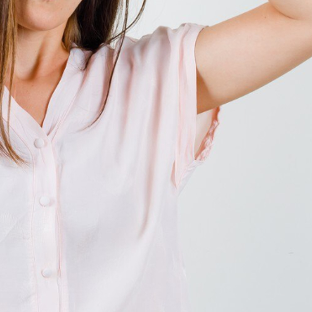 脇の汗染みが気になるときに